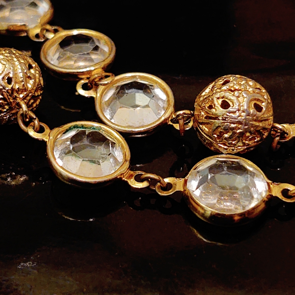 Chanel Vintage Luxury Designer Gold & Crystal Station Sautoir Necklace - Picture 6 of 10